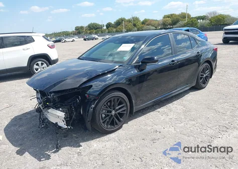 2025 Toyota Camry Se z USA, uszkodzony, nr VIN 4T1DAACK3SU521125